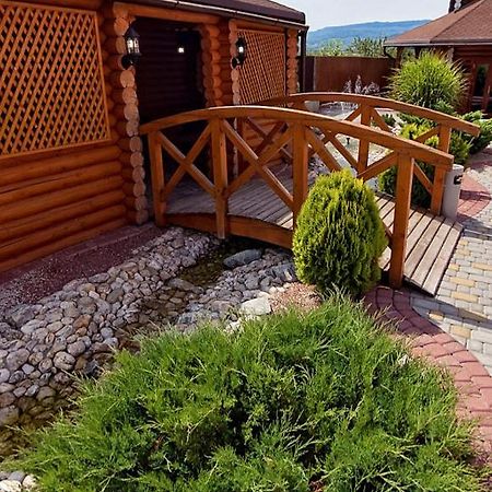 Hotel Візит Bushtyno Esterno foto