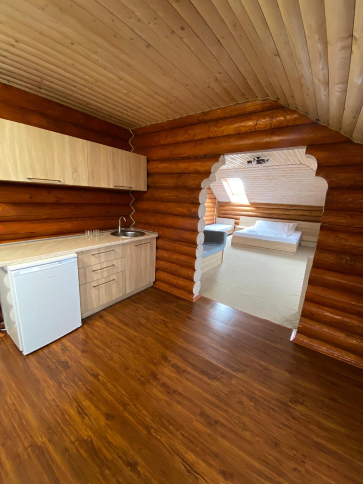 Hotel Візит Bushtyno Esterno foto