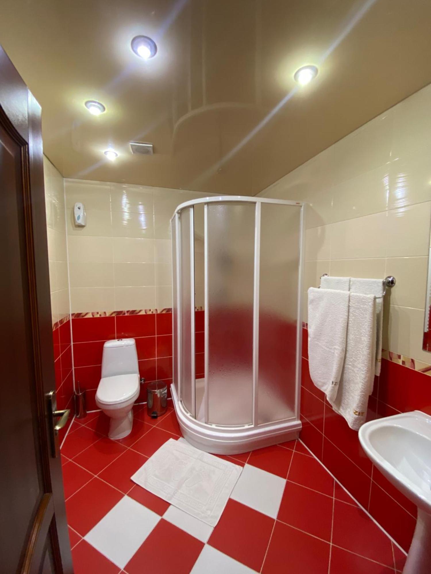Hotel Візит Bushtyno Esterno foto