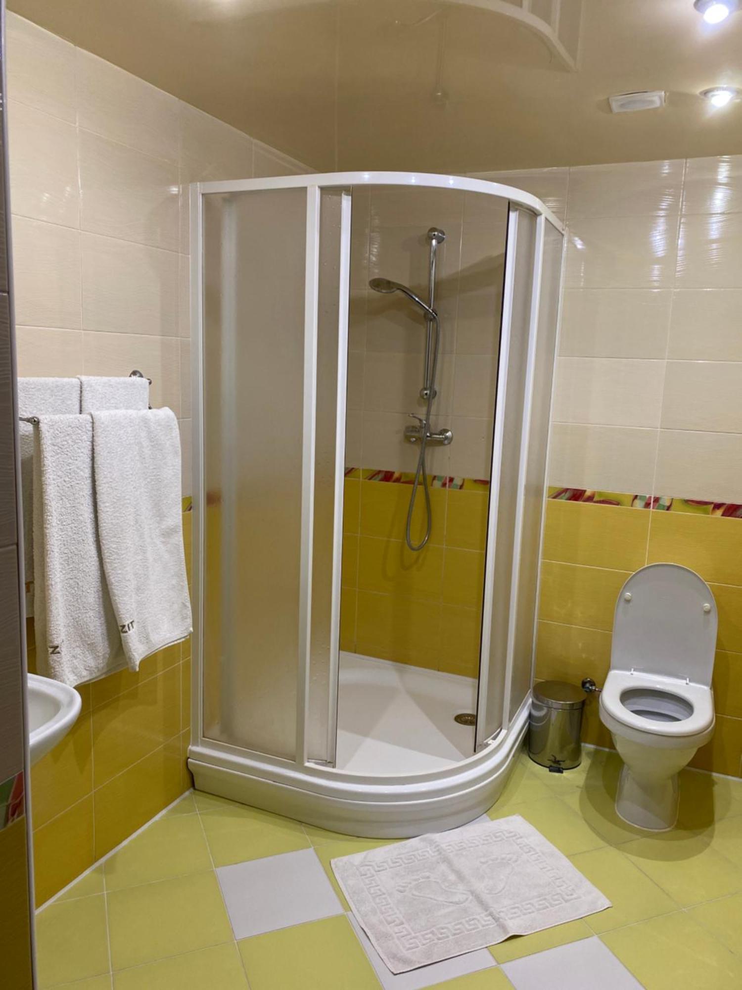 Hotel Візит Bushtyno Esterno foto