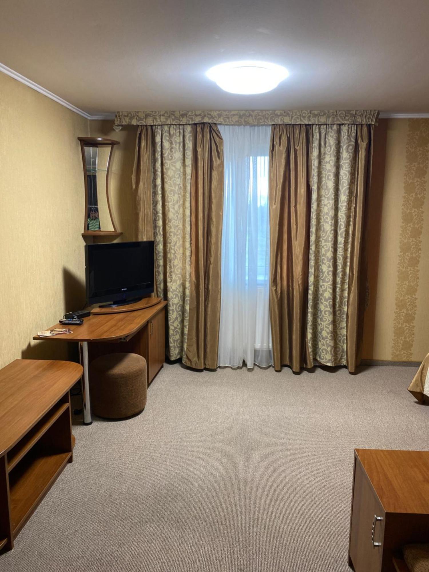 Hotel Візит Bushtyno Esterno foto